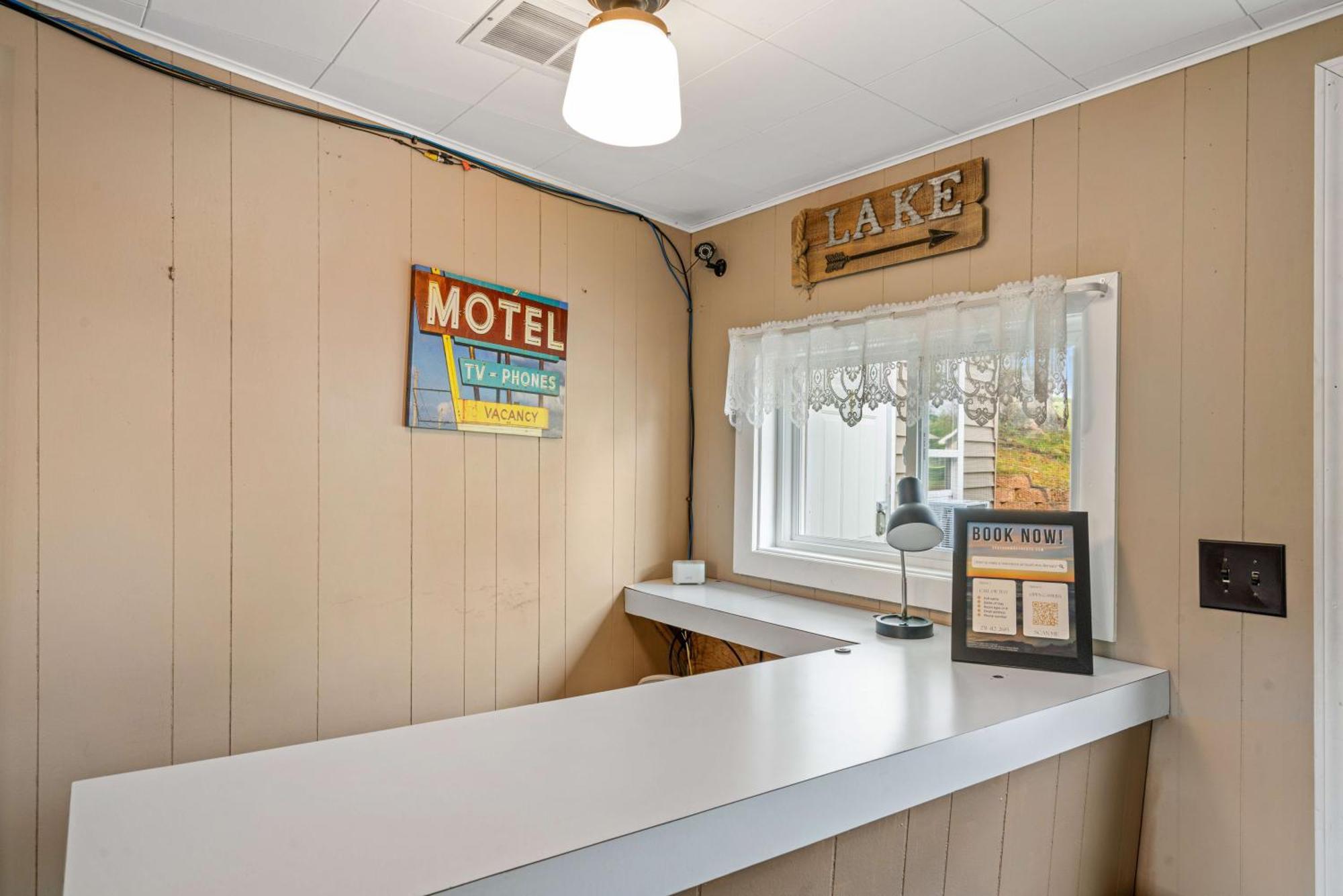 East Jordan South Arm Retreats 모텔 외부 사진