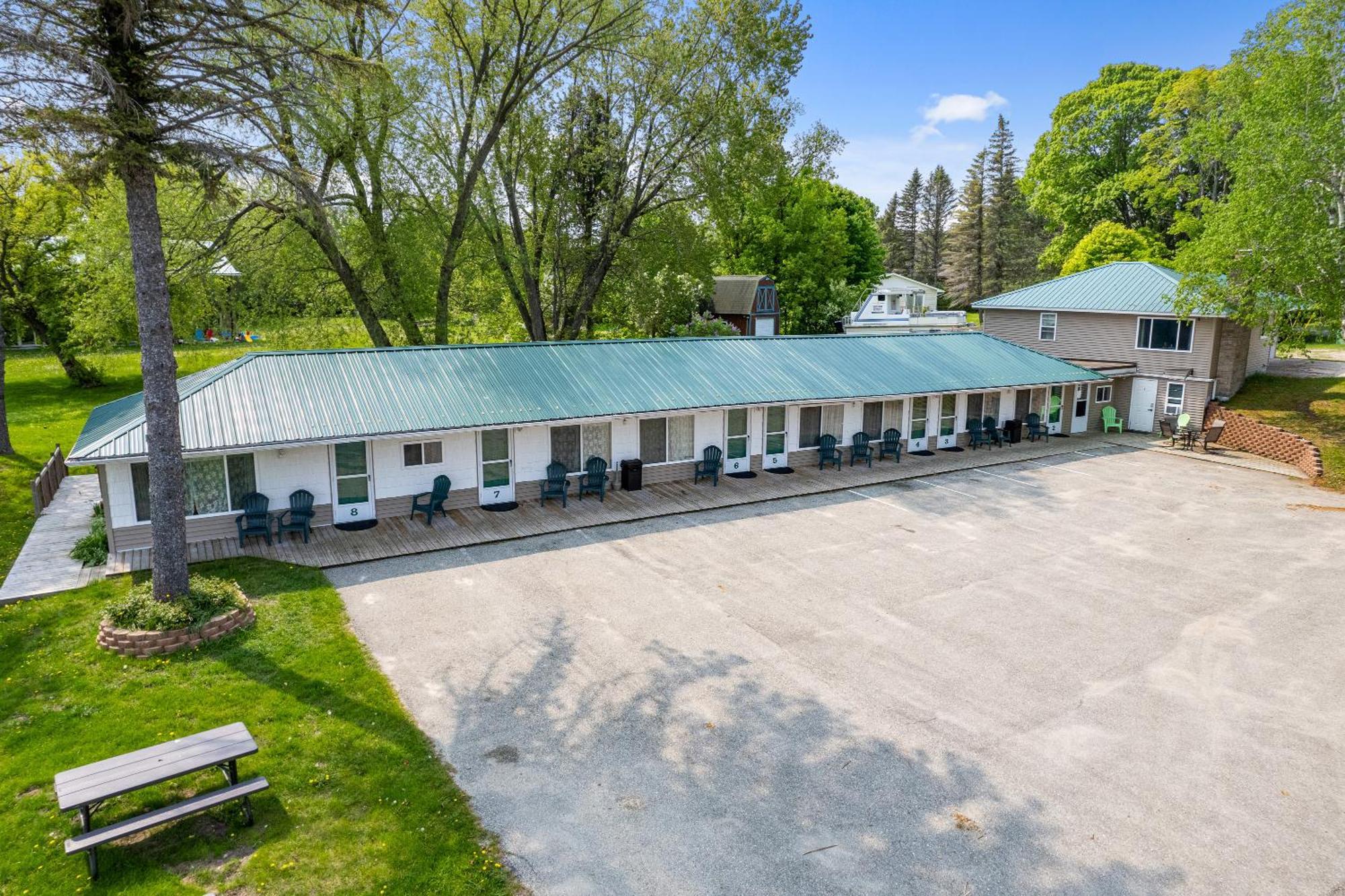 East Jordan South Arm Retreats 모텔 외부 사진