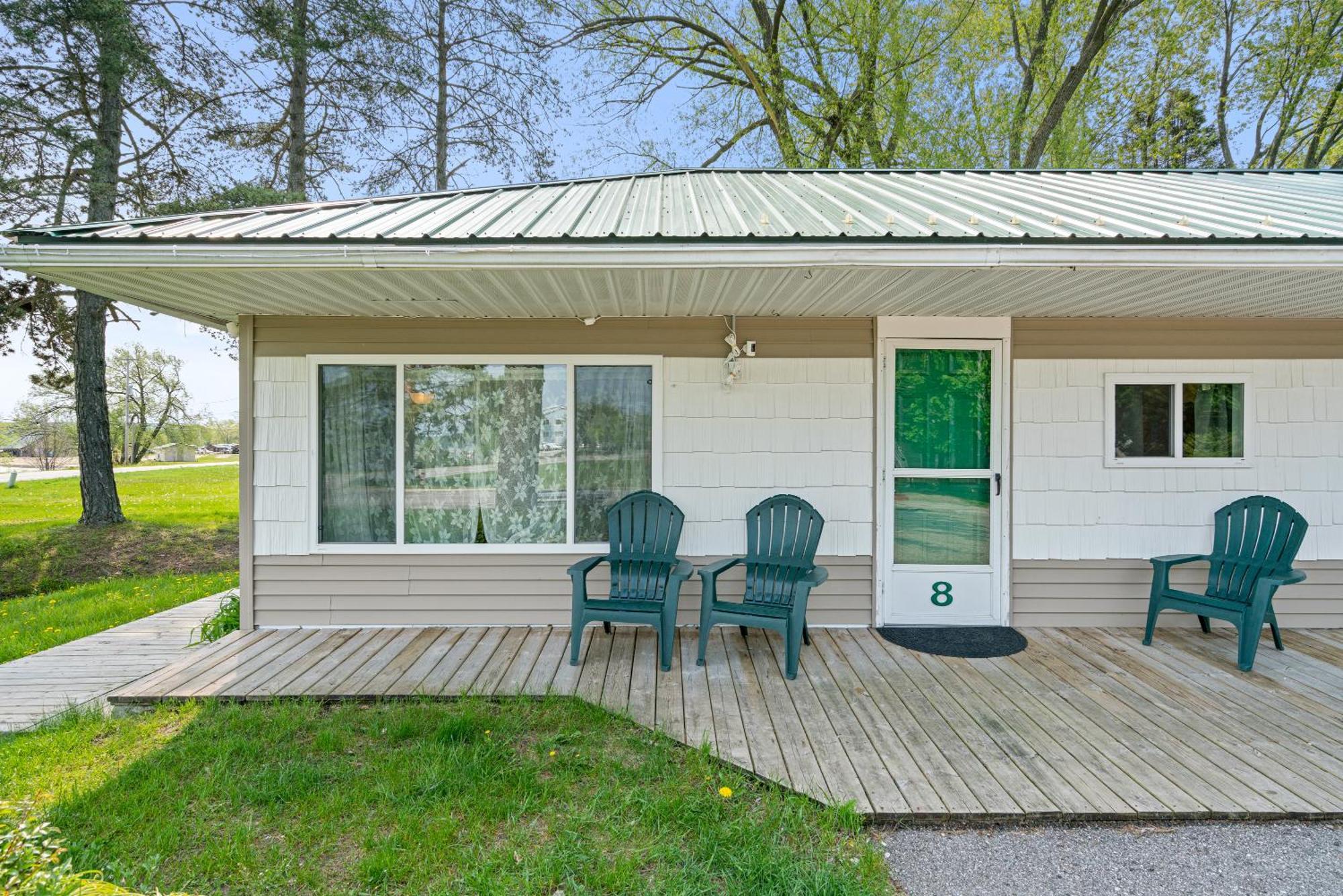East Jordan South Arm Retreats 모텔 외부 사진